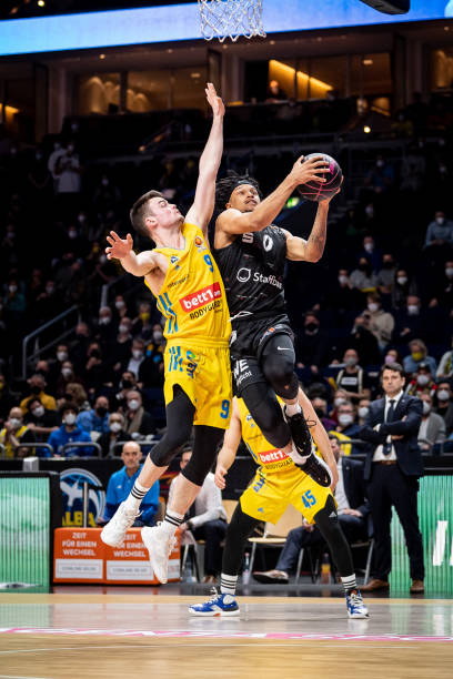 鹈鹕签下布 鹈鹕签下布